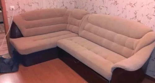 Перетяжка углового дивана. Оханск